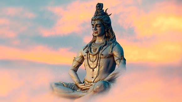 Shiva meditando